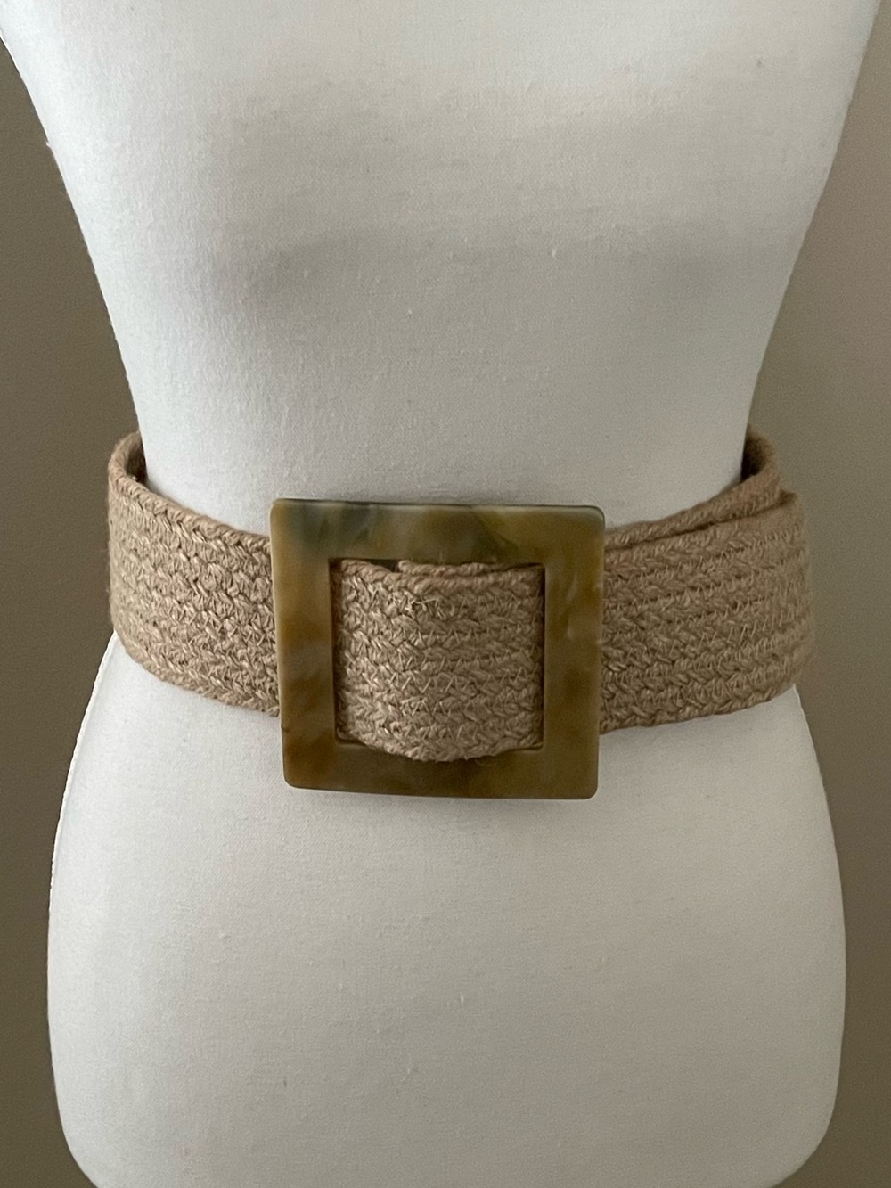 Woven Straw Belt with Marbled Resin Buckle